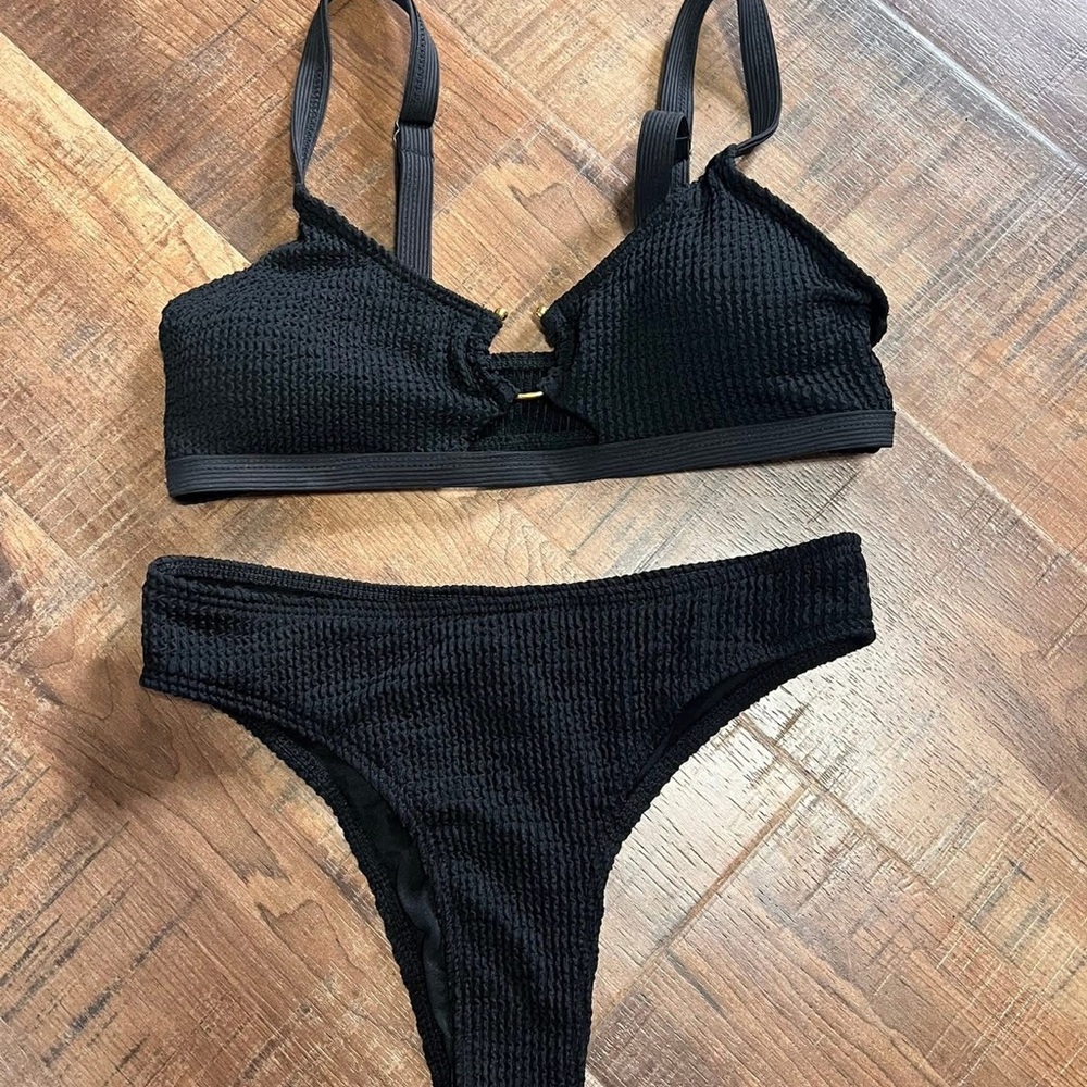 SHEIN Black Bandeau Bikini with High-Cut Legs